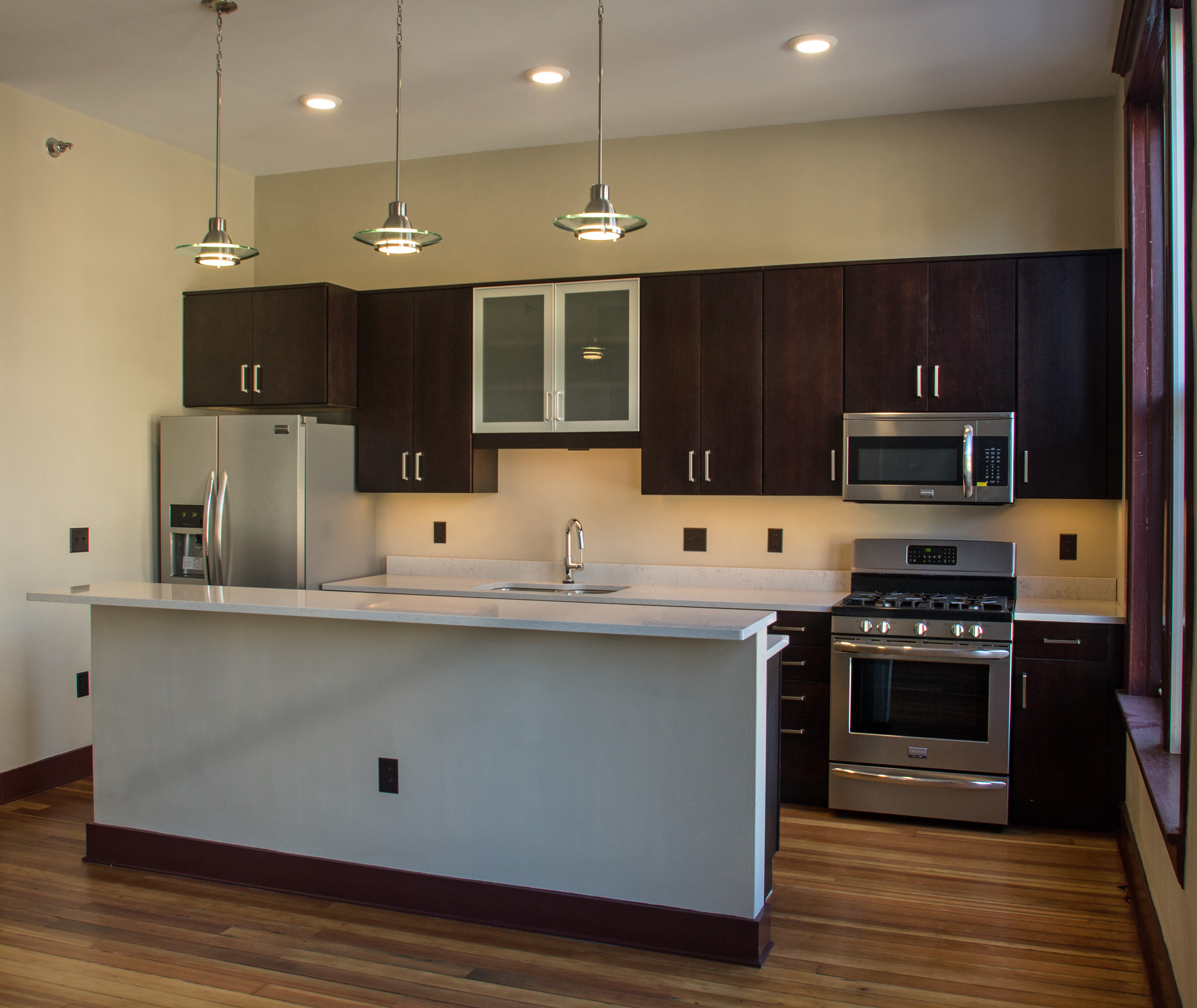 320A E. 4th St