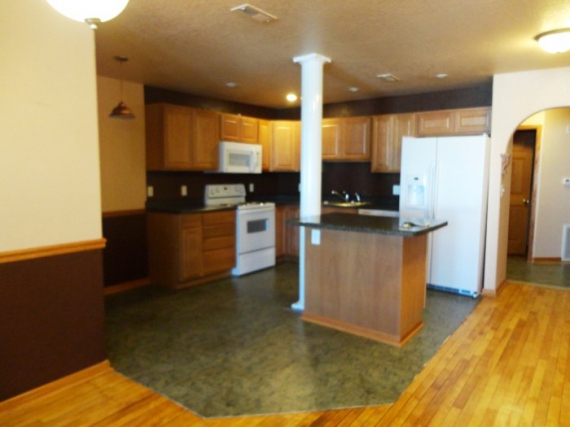 612 Jefferson St - 2B